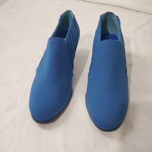 AJ Valenci Blue Slip On Heels Womans 7.5 New